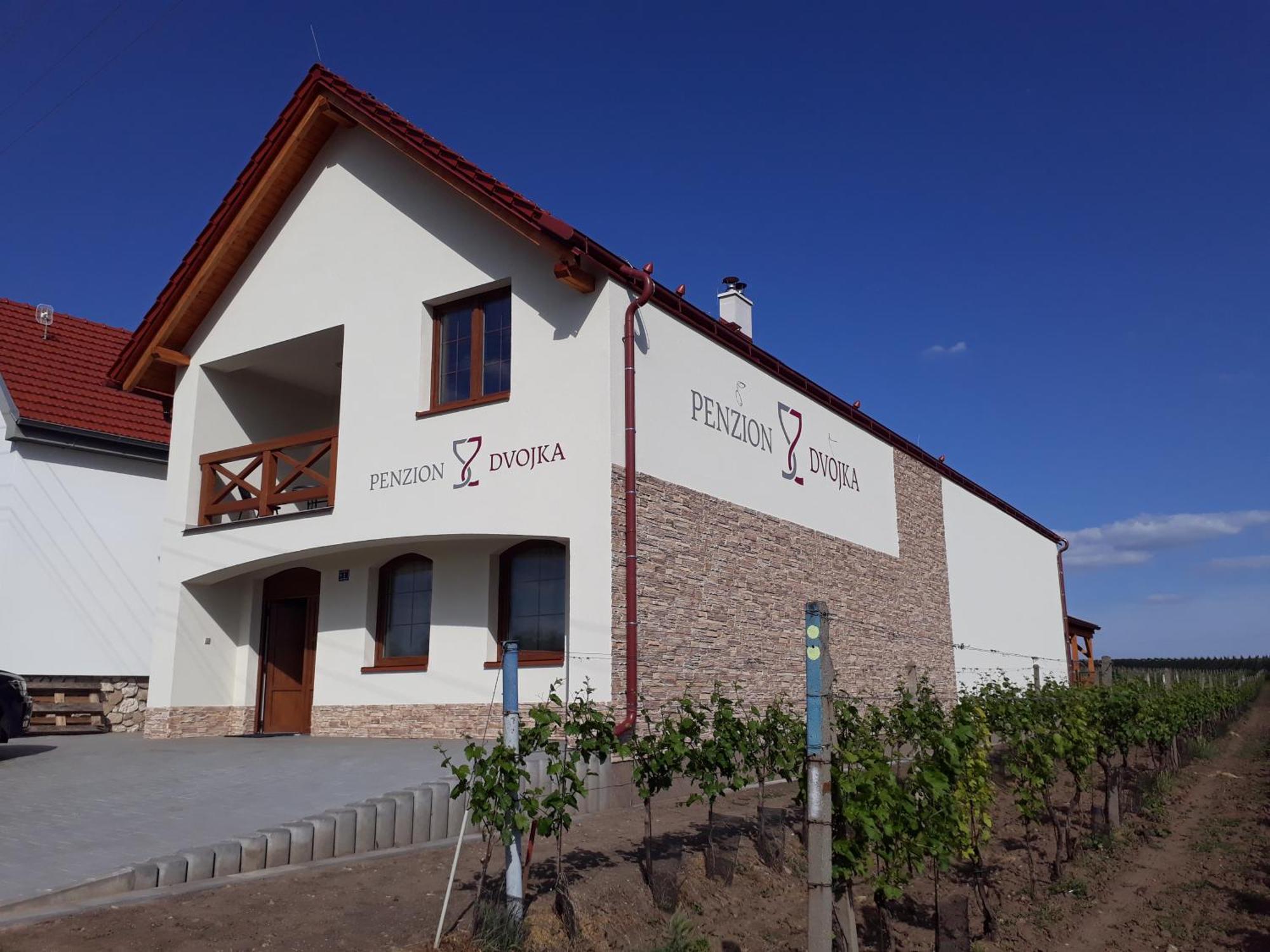 Penzion Dvojka Velké Bílovice Exteriör bild